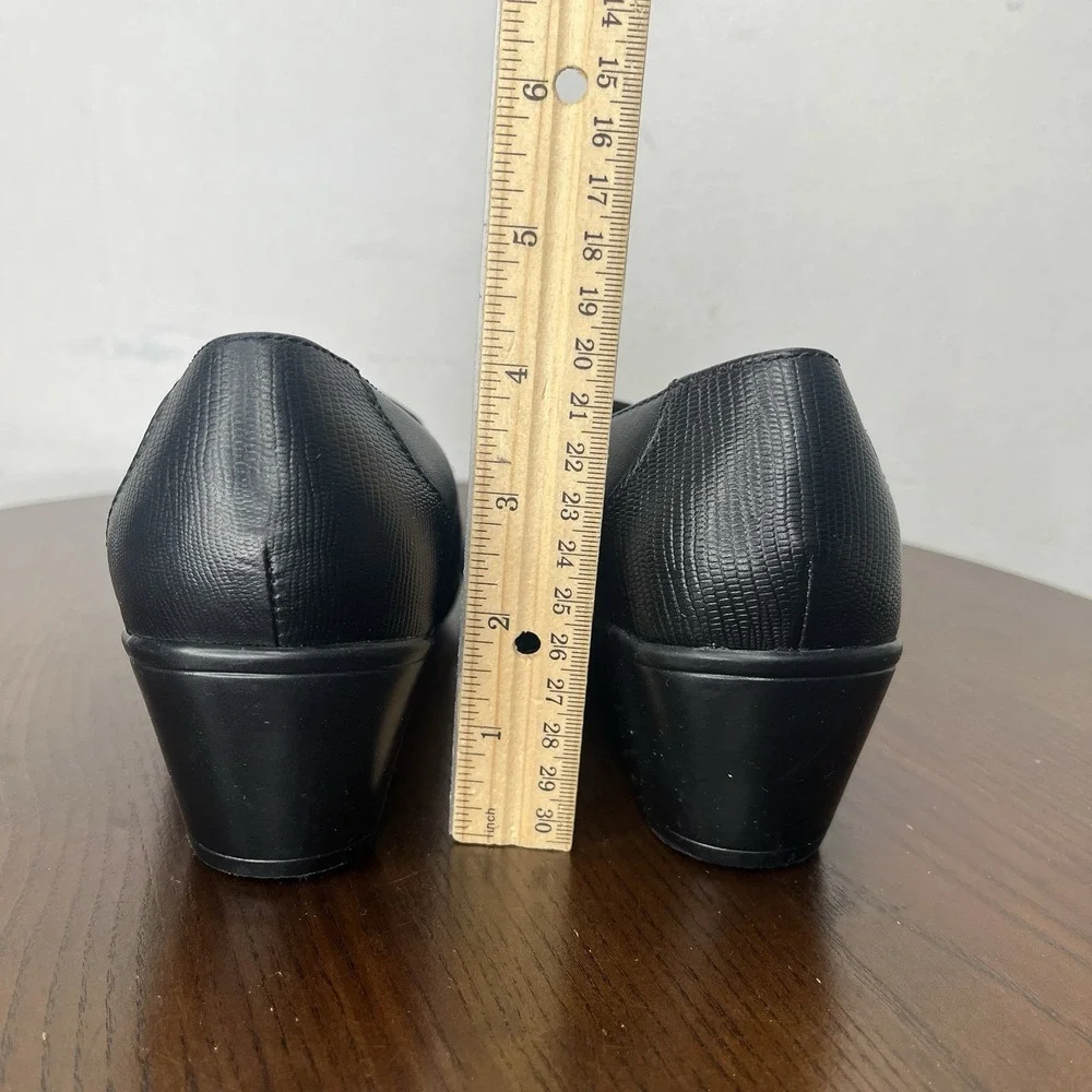 Clarks Bendables Shoes Women's 8.5M Black Leather‎ Pump Heel Block Heel Career